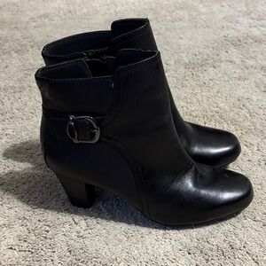 Clarks Zippered Black Leather Ankle Boots with Buckle, Block Heel, size 9